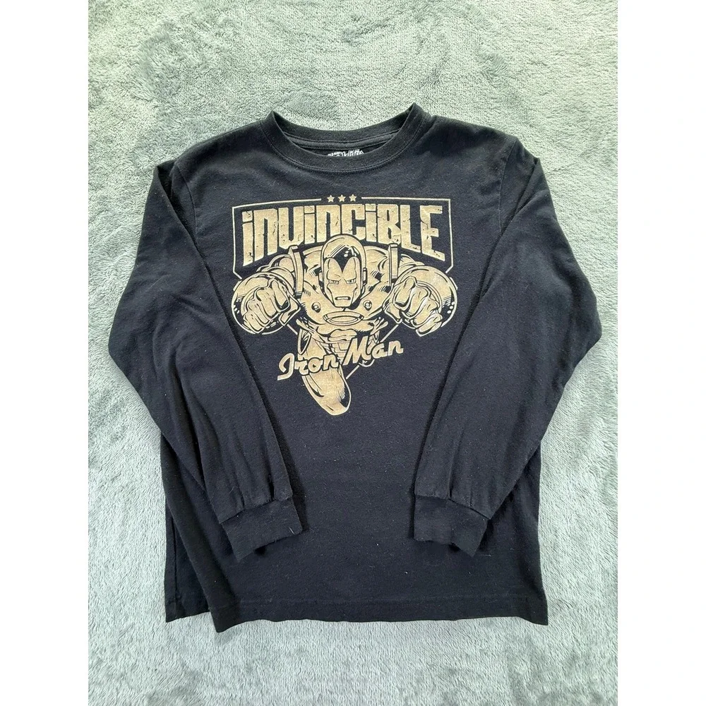 Old Navy Marvel Invincible Iron Man Boys Long Sleeve Graphic Tee Black Size M